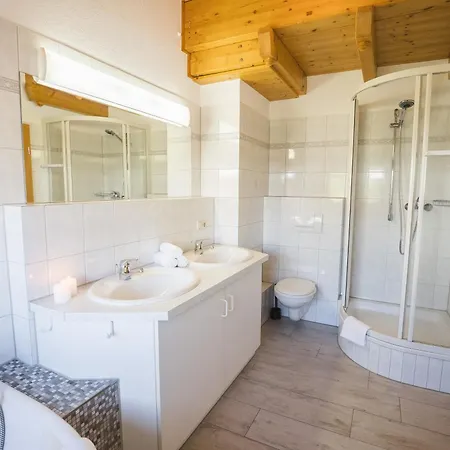 Seeglueck Mit Grosszuegigem Suedbalkon Und Herrlichem Seeblick * Шлухзее